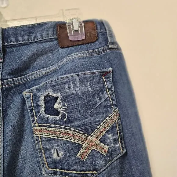 BKE Vintage Derek 32R red patch accents jeans. WellLoved. Grunge. Stylish. Rare